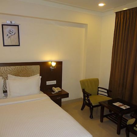 Hotel Budhil Park Visakhapatnam Exterior foto