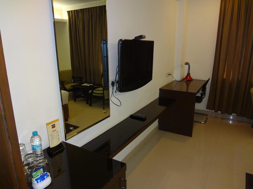 Hotel Budhil Park Visakhapatnam Exterior foto