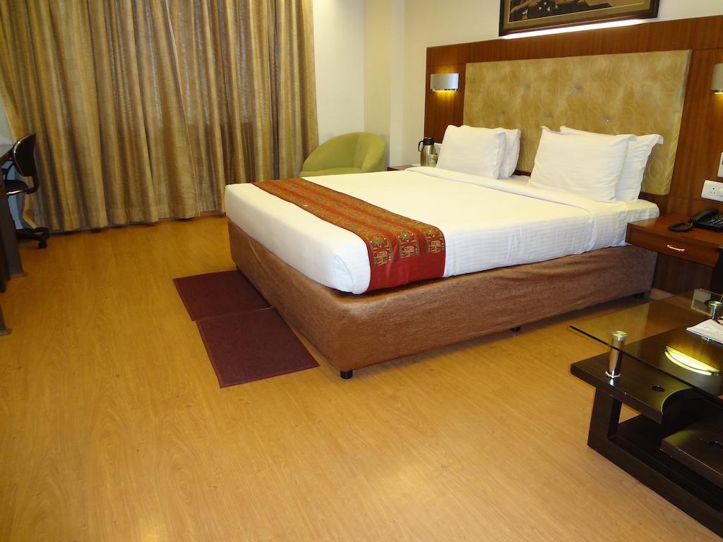 Hotel Budhil Park Visakhapatnam Exterior foto